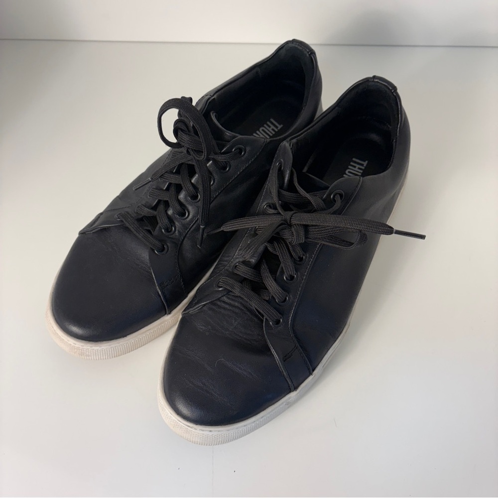 Thursday Black Leather Low-Top Lace-Up Sneakers Classic Women Travel - Picture 2 of 7